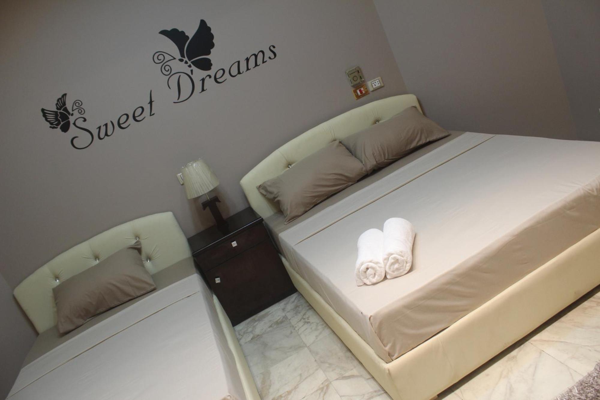 Tahrir Square Hostel